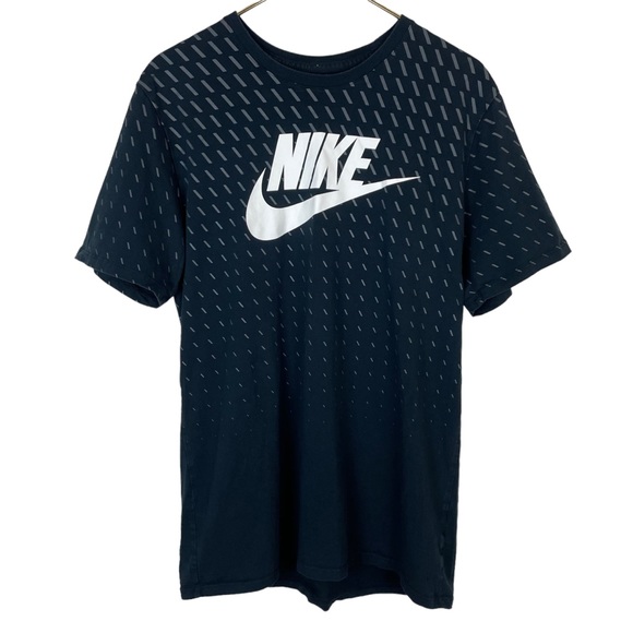 ⭐️2/$20 Nike Graphic Logo Print Black Pull Over Crew Neck Tee - Picture 1 of 12